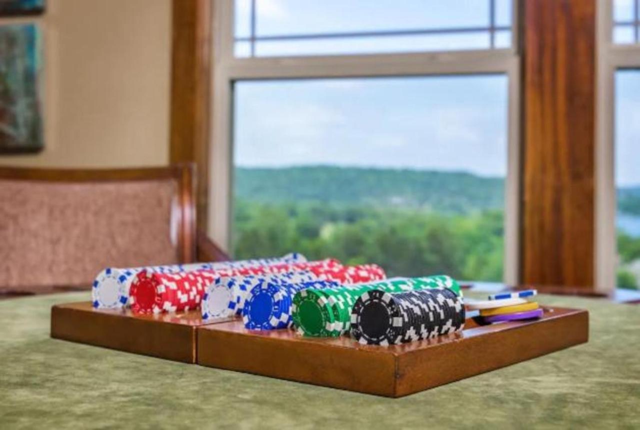 Premier Retreat With Hot Tub, Theater & Pool Table Villa Hollister Eksteriør bilde