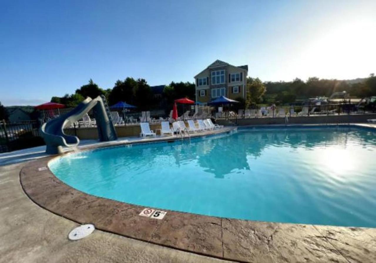 Premier Retreat With Hot Tub, Theater & Pool Table Villa Hollister Eksteriør bilde