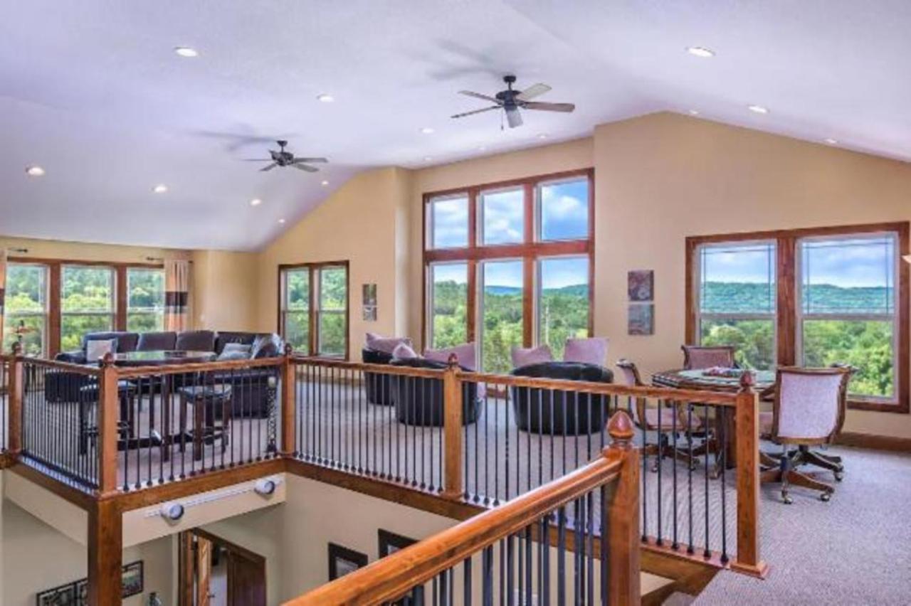 Premier Retreat With Hot Tub, Theater & Pool Table Villa Hollister Eksteriør bilde