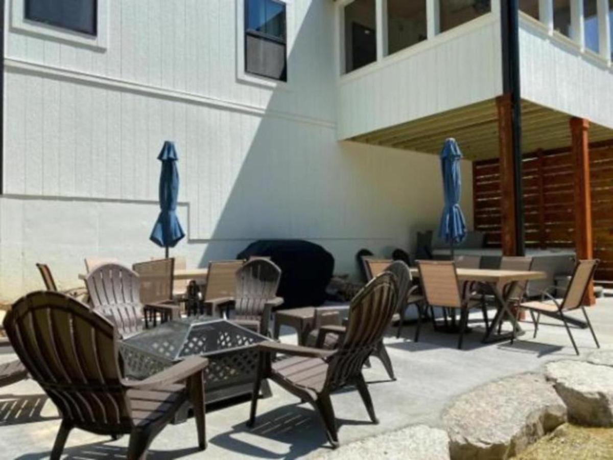 Premier Retreat With Hot Tub, Theater & Pool Table Villa Hollister Eksteriør bilde